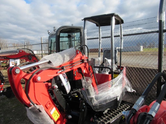 Miva VA13 Mini Excavator w/Thumb
