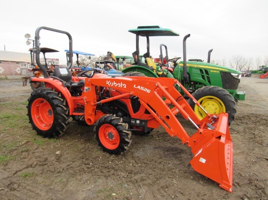 Kubota L3902HST 4WD Utility Tractor,