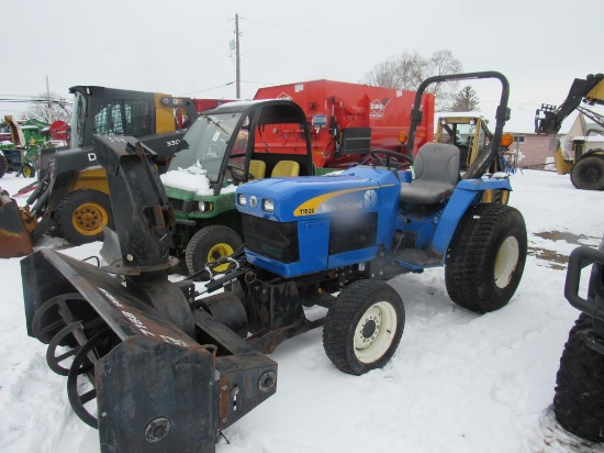 NH T1520 Dsl Tractor w/716B Front Snowblower