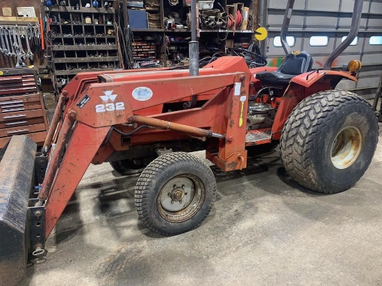 MF 1045 Tractor 4WD Ldr Rops