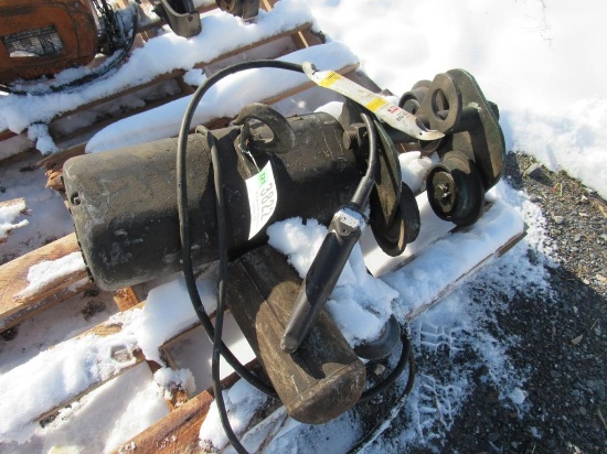 CM Lodestar 1 Ton Electric Hoist w/ Trolly