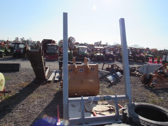 3 Spear Swivel HighBack Stop Bale Spear