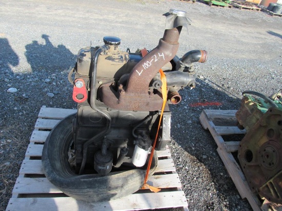 Case IH 385 Engine