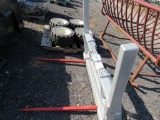 EZ Bale Handler 2 Spear Swivel Uni.QA Bale Spear
