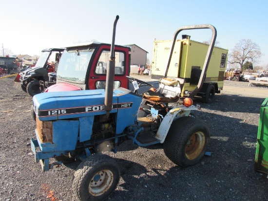 Ford NH 1215 tractor, 4x4 (non-running)