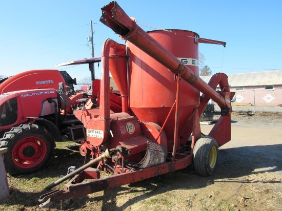 Gehl 95 Grinder Mixer