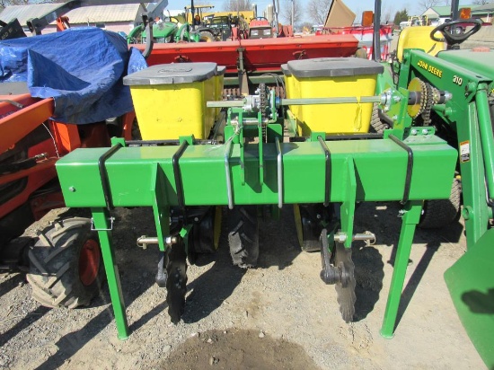 JD 2R 3pt No-Till Cornplanter