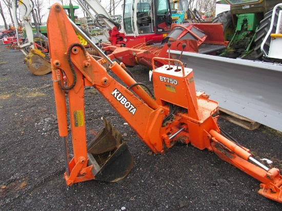 Kubota BT750 Backhoe
