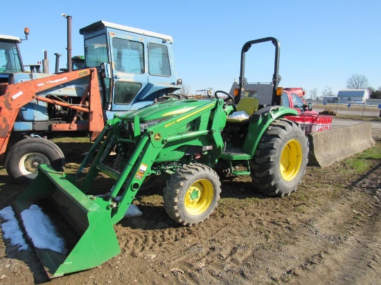 JD 4044M Compact Tractor w/JD 400E Ldr, 4WD, ROPS