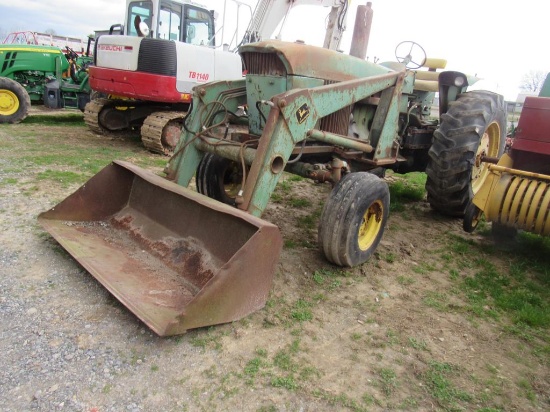 JD 4000 w/ 148 Loader