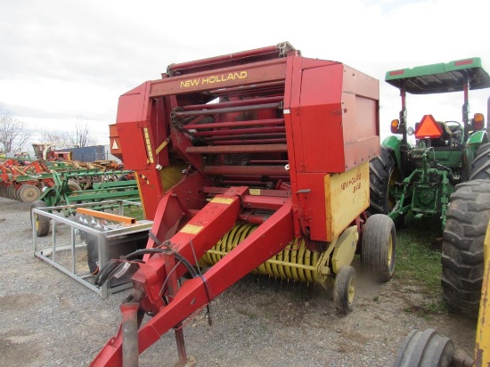 NH 848 Round Baler