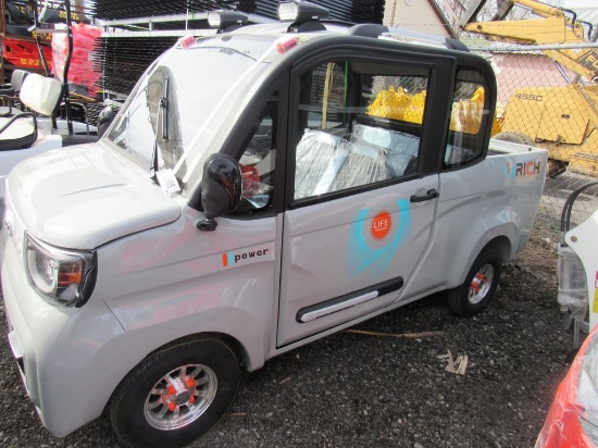 MECO Electric Golf Course Maintenance Equip P4