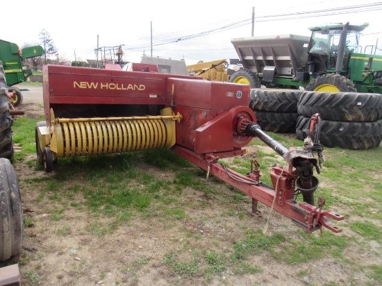 NH 570 Baler w/ Thrower & Controls
