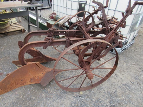 Oliver 2B 2-Way Plow