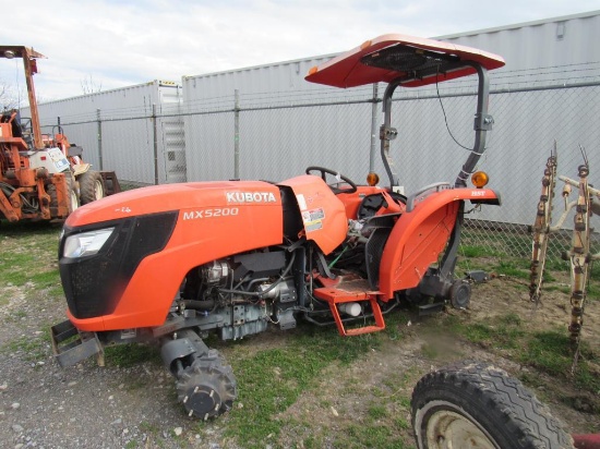 Kubota MX5200 Tractor, 4x4, HST, ROPS, Salvage