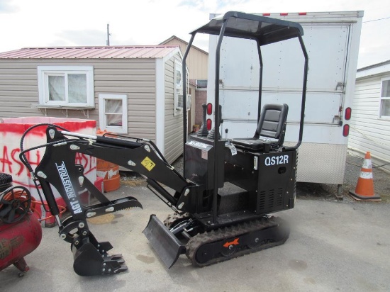 (New) AGT Mini Excavator
