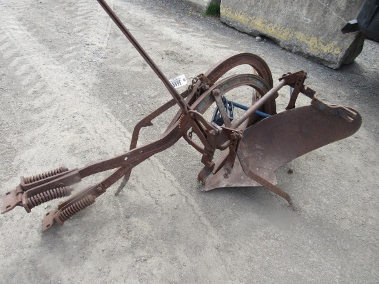 Farmall Cub 2-Way Dirt Plow