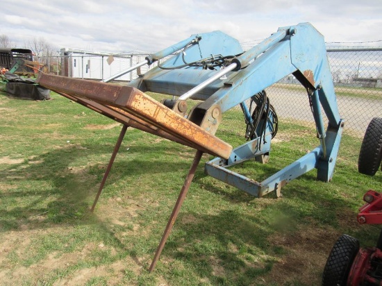 Ford HD Front End Loader w/ Bale Spear