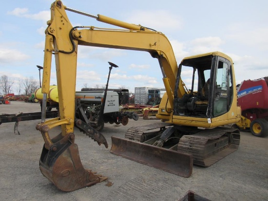 Komatsu PC60-5 Excavator, Dsl, Cab w/Broken