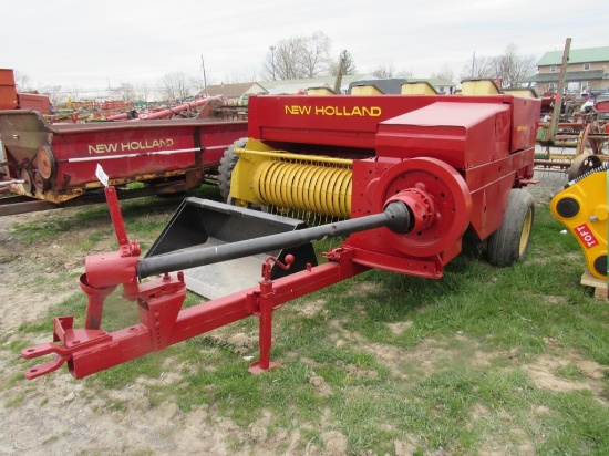 NH 316 Small Square Baler