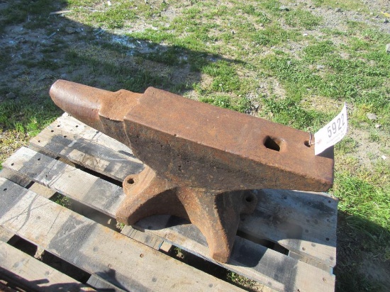 Fisher Anvil - 240 lbs (damaged horn)