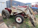 IH Tractor w/Bucket