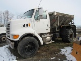 2006 Sterling L7500 Fertilizer Chandler Spreader