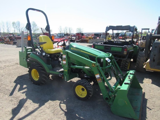 JD 1025R Tractor w/ Loader, 4WD, Dsl, ROPS