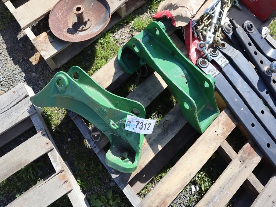 Loader Mounts for JD Compact (pr)