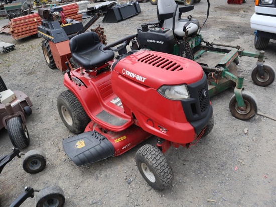 Troybilt Tractor, Gear Drive, 42" Deck