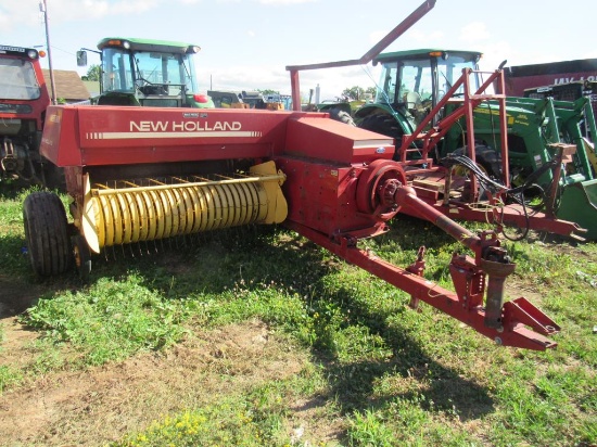 NH 326 Baler