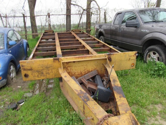 20' Tandem Axle Trailer (NO Title)