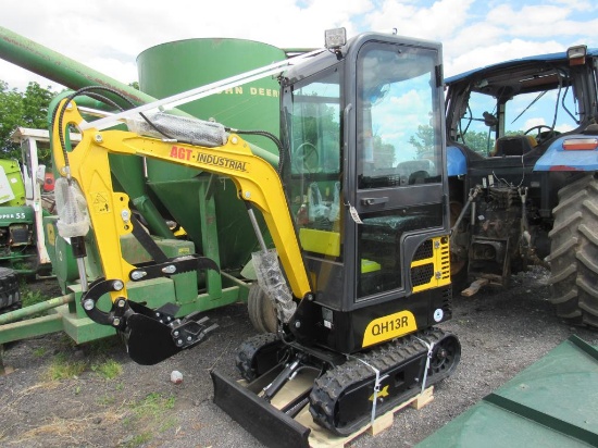 AGT QH13R Excavator