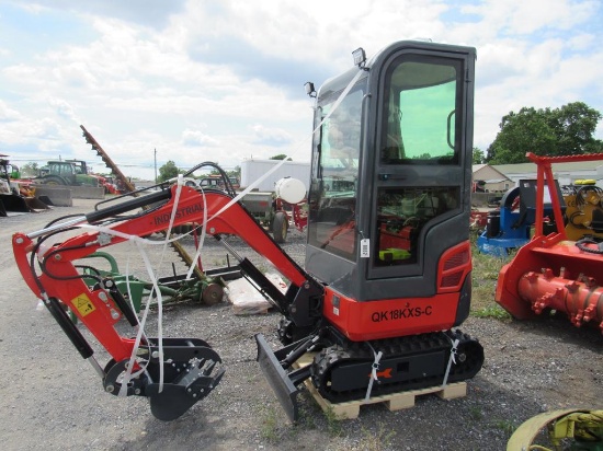 AGT QK18RXS-C Excavator w/Cab