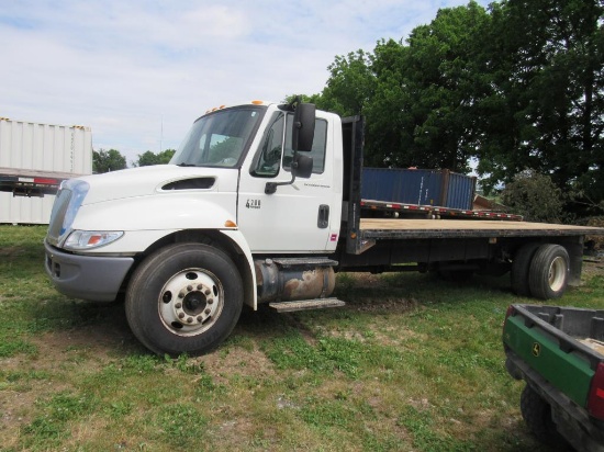 2007 IH 4300 Flatbed Truck w/ Title (non-running) VIN: 1HTMPAFM87H414476   GVW: 25,000  Miles: