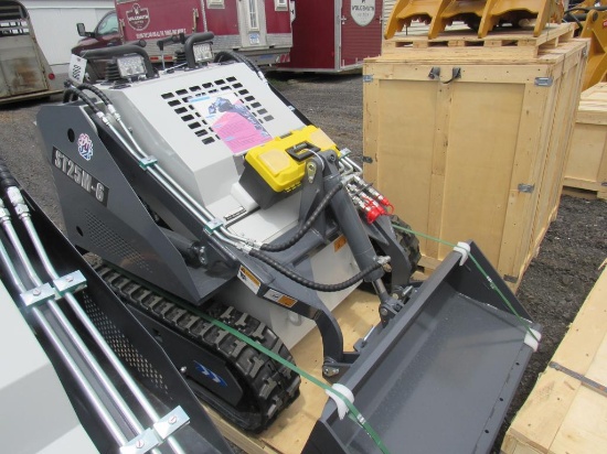 TOFT BTTL ST25M-6 Compact Skid Steer 43" bucket, Joystick Steering
