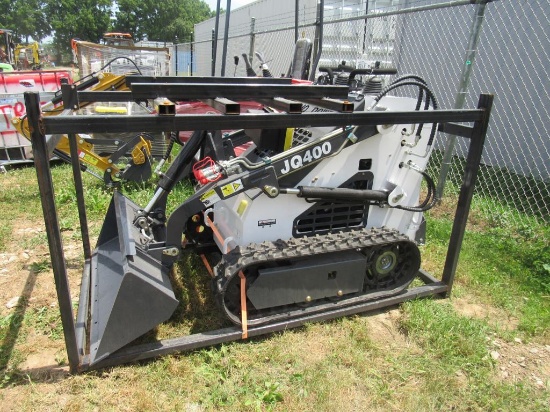 JQ400 23 HP Mini Skid