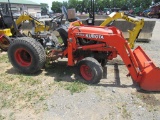 Kubota B2410 Tractor w/ Loader Bucket 4WD
