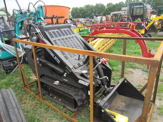 AGT 23W Skid Loader KRT23