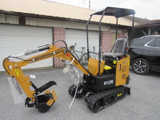 AGT H12R Excavator w/Canopy