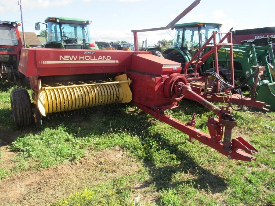 NH 326 Baler