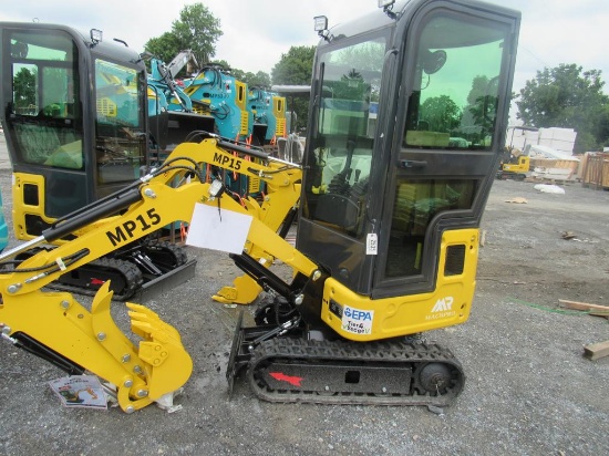 Machpro MP15 Mini Excavator w/cab