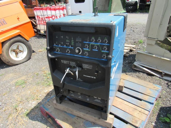 Miller Synchrowave 250DX Mig Welder