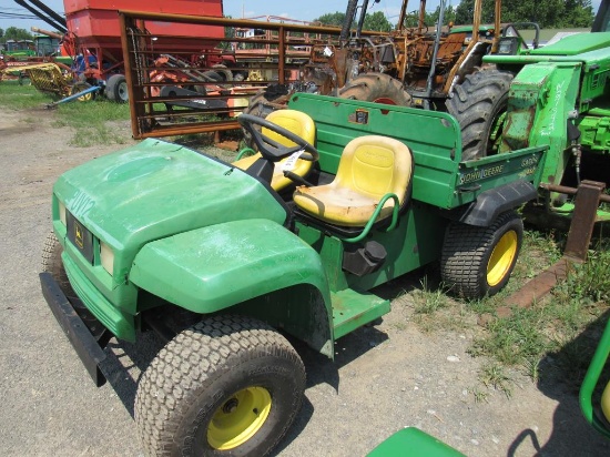 John Deere Gator