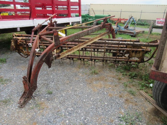 New Holland 258 Hay Rake