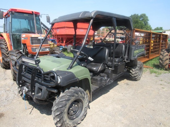 John Deere 825i S4 Gator
