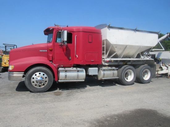 International Tender Truck for Fertilizer