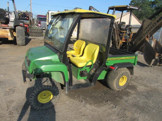 John Deere 4x2 Gator