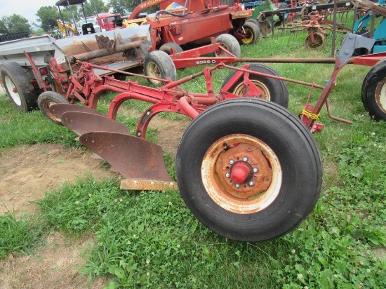 International Harvestor 3-Bottom Plow