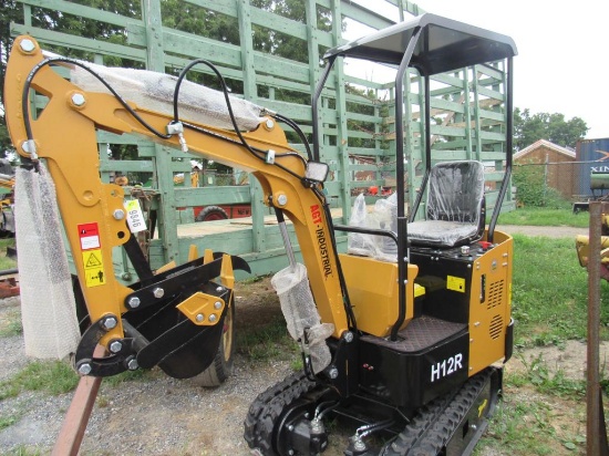 AGT H12R Excavator w/Canopy